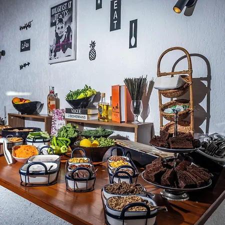 Costa Maya Hotell 3*